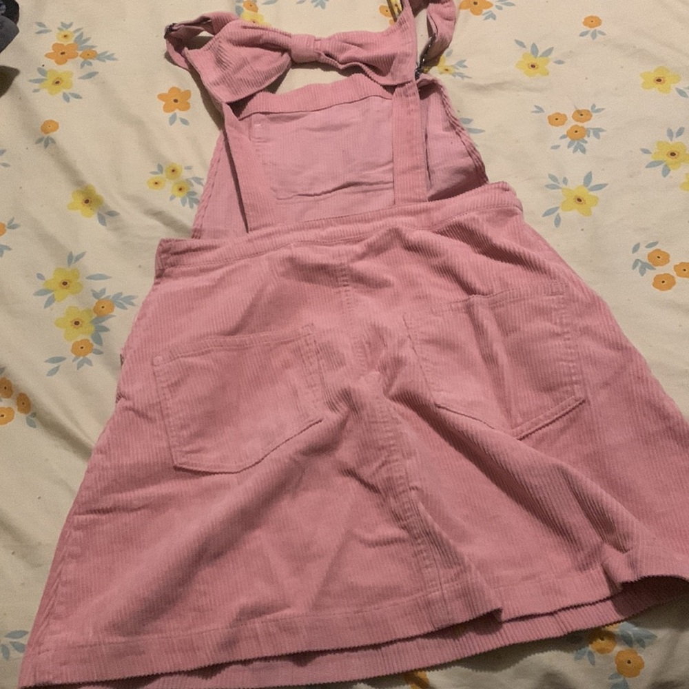 Size Small - Picture 2 of 2